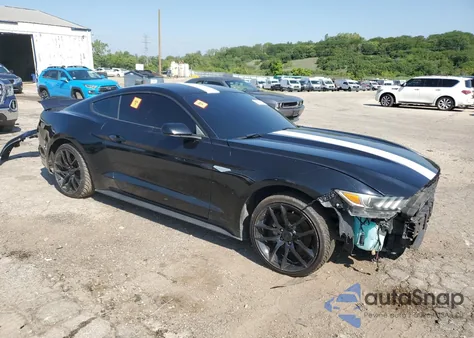 2015 Ford Mustang z USA, uszkodzony, nr VIN 1FA6P8TH6F5305929